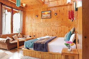 WOW Treehouse & Cottages