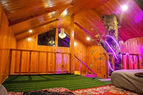 WOW Treehouse & Cottages
