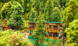 WOW Treehouse & Cottages