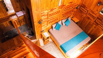 WOW Treehouse & Cottages