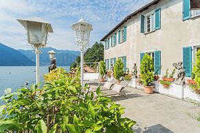 Terrace on Orrido di Nesso Waterfall by Rent all Como