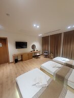 Sarhad Hotel