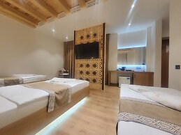 Sarhad Hotel