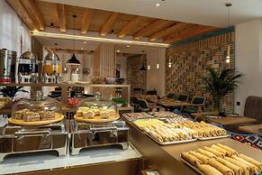 Sarhad Hotel