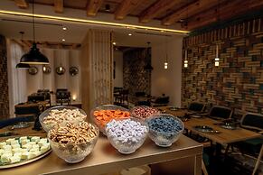 Sarhad Hotel
