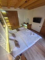 Sarhad Hotel