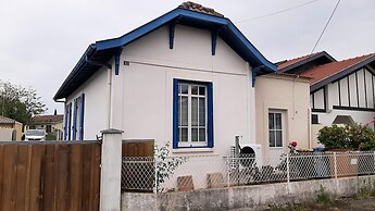 Holiday Home in La Teste Near Arcachon Beach