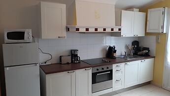 Holiday Home in La Teste Near Arcachon Beach