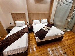 Cairo Plaza Luxe Hotel