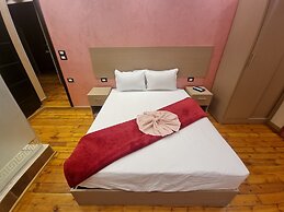 Cairo Plaza Luxe Hotel