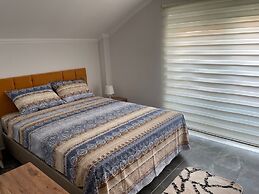 Belka Golf Residence Delux apt. Poolside