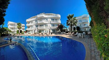 Belka Golf Residence Delux apt. Poolside