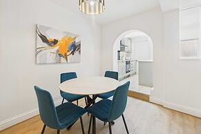 Host Stay Holmwood