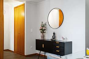 Urban Stay 1A by Homie
