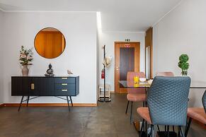 Urban Stay 1A by Homie