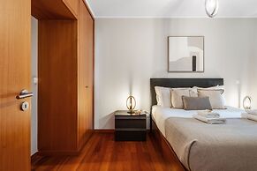 Urban Stay 1B by Homie