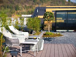 YUJIE HOTEL