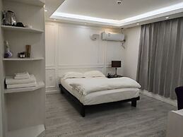 Lata Hotel