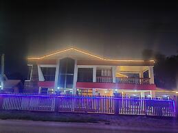 Lata Hotel