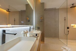 Layana Residence
