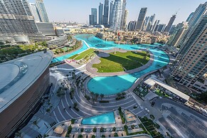 Burj Khalifa & Fountain View | Living & Bedroom