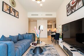 Burj Khalifa & Fountain View | Living & Bedroom