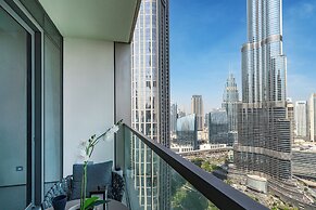 Burj & Fountain View Retreat