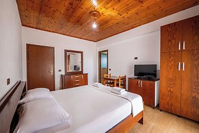 La Luna Resort