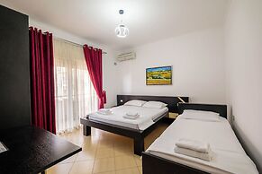 La Luna Resort