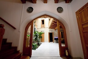 AIST HOTEL