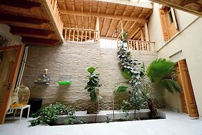 AIST HOTEL