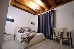 AIST HOTEL