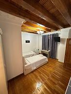 AIST HOTEL