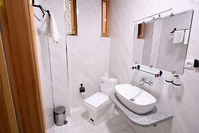 AIST HOTEL