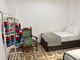 Mantula House