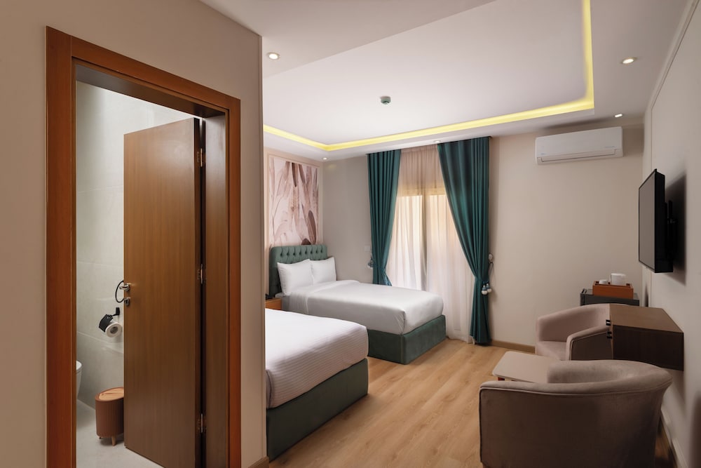 Giza Capital Hotel