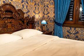 Castle Boutique Hotel