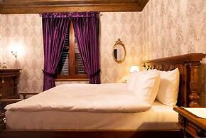 Castle Boutique Hotel