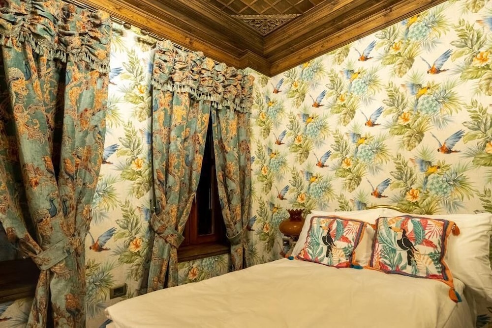 Castle Boutique Hotel
