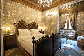 Castle Boutique Hotel