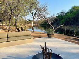 Timbila Game Lodge