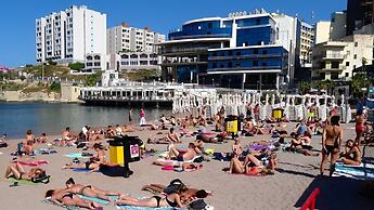 Cozy 2BR Sliema Getaway by the Water