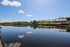 Waterview House