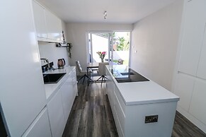 Waterview House