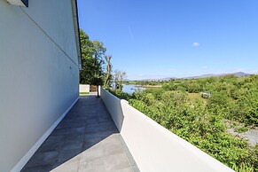 Waterview House