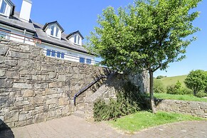 Waterview House
