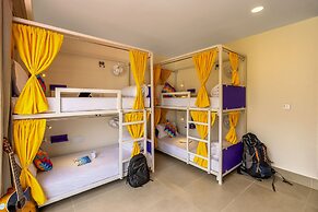 goSTOPS PLUS Rishikesh, Tapovan