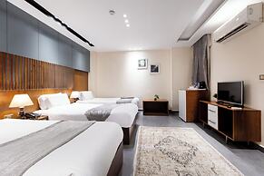 pyramids Yard Hotel
