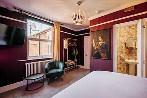 Unique Shrewsbury Rooms