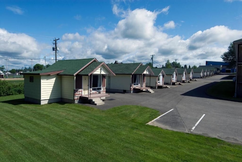 Daigle Motel
